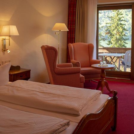 Seehotel Weissensee ฟุสเซ่น ภายนอก รูปภาพ