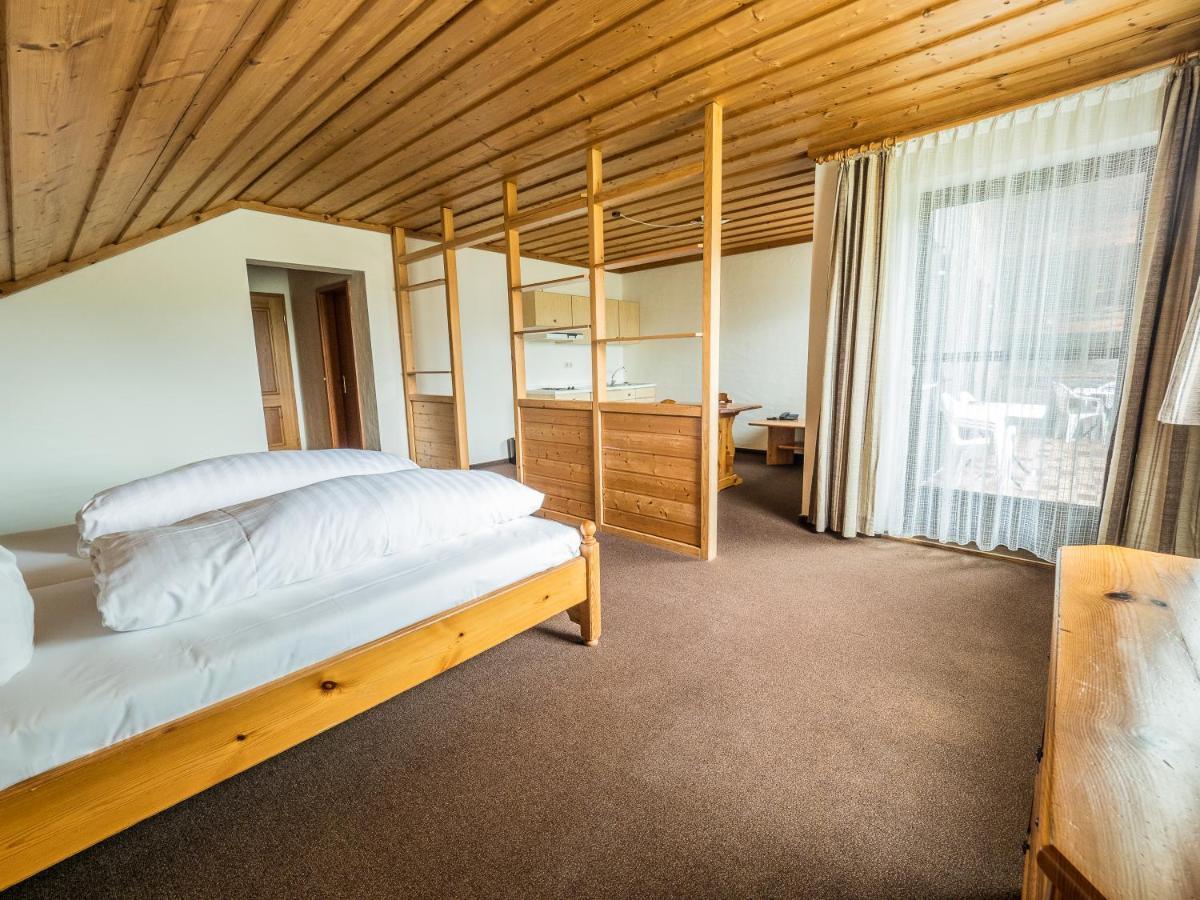 Seehotel Weissensee ฟุสเซ่น ภายนอก รูปภาพ