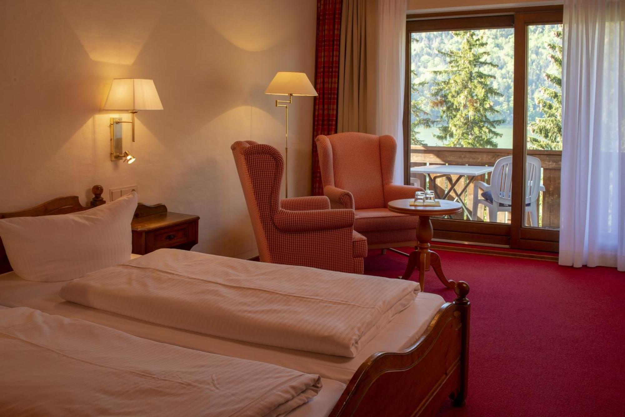 Seehotel Weissensee ฟุสเซ่น ภายนอก รูปภาพ