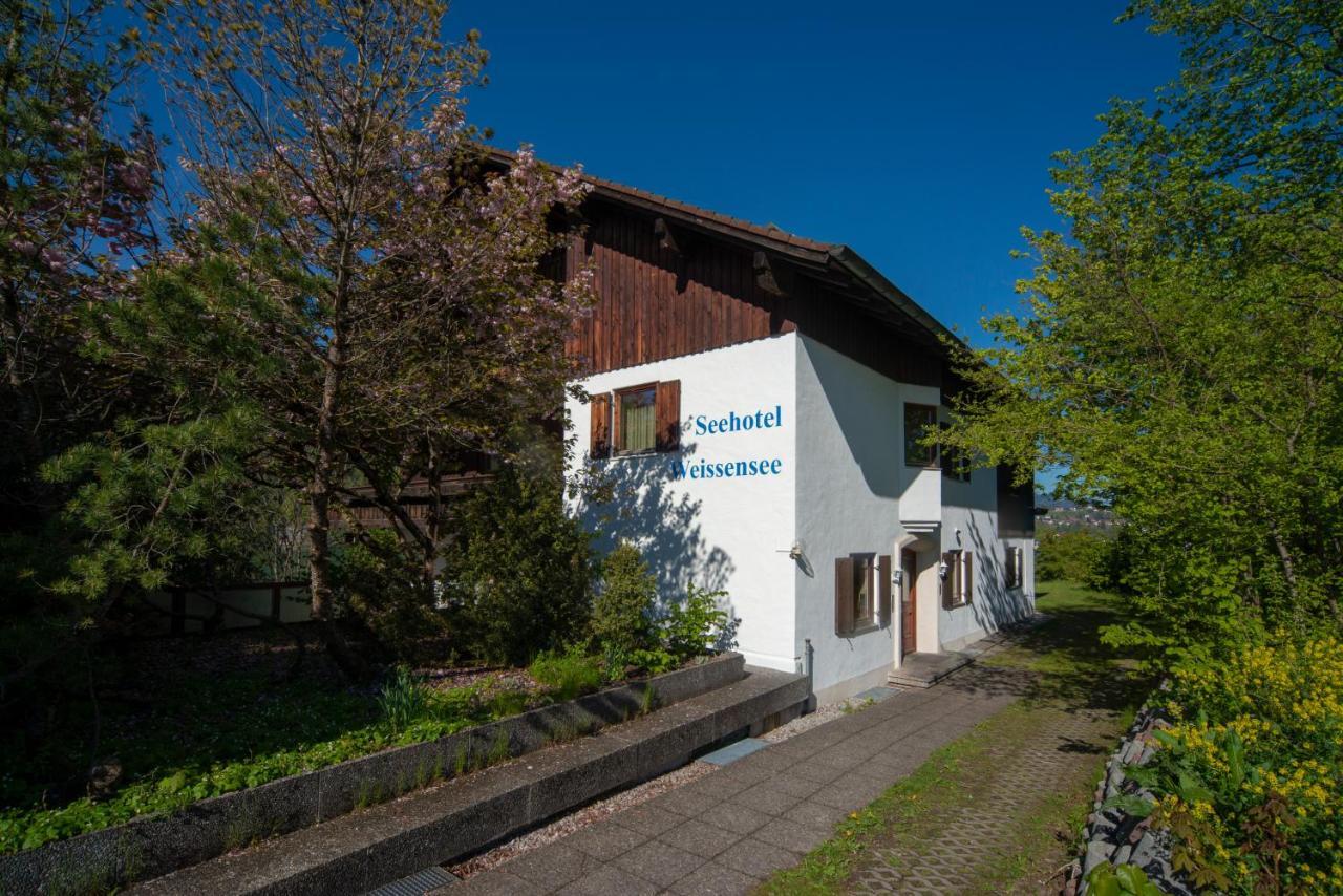 Seehotel Weissensee ฟุสเซ่น ภายนอก รูปภาพ