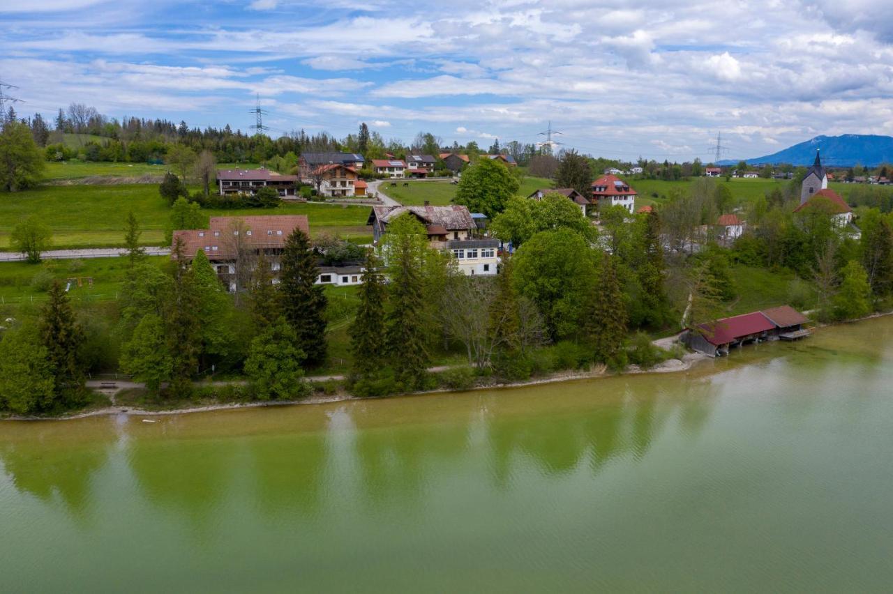 Seehotel Weissensee ฟุสเซ่น ภายนอก รูปภาพ